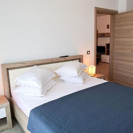 Rubic Apartment Spa N Pool Beach Resort Năvodari Extérieur photo