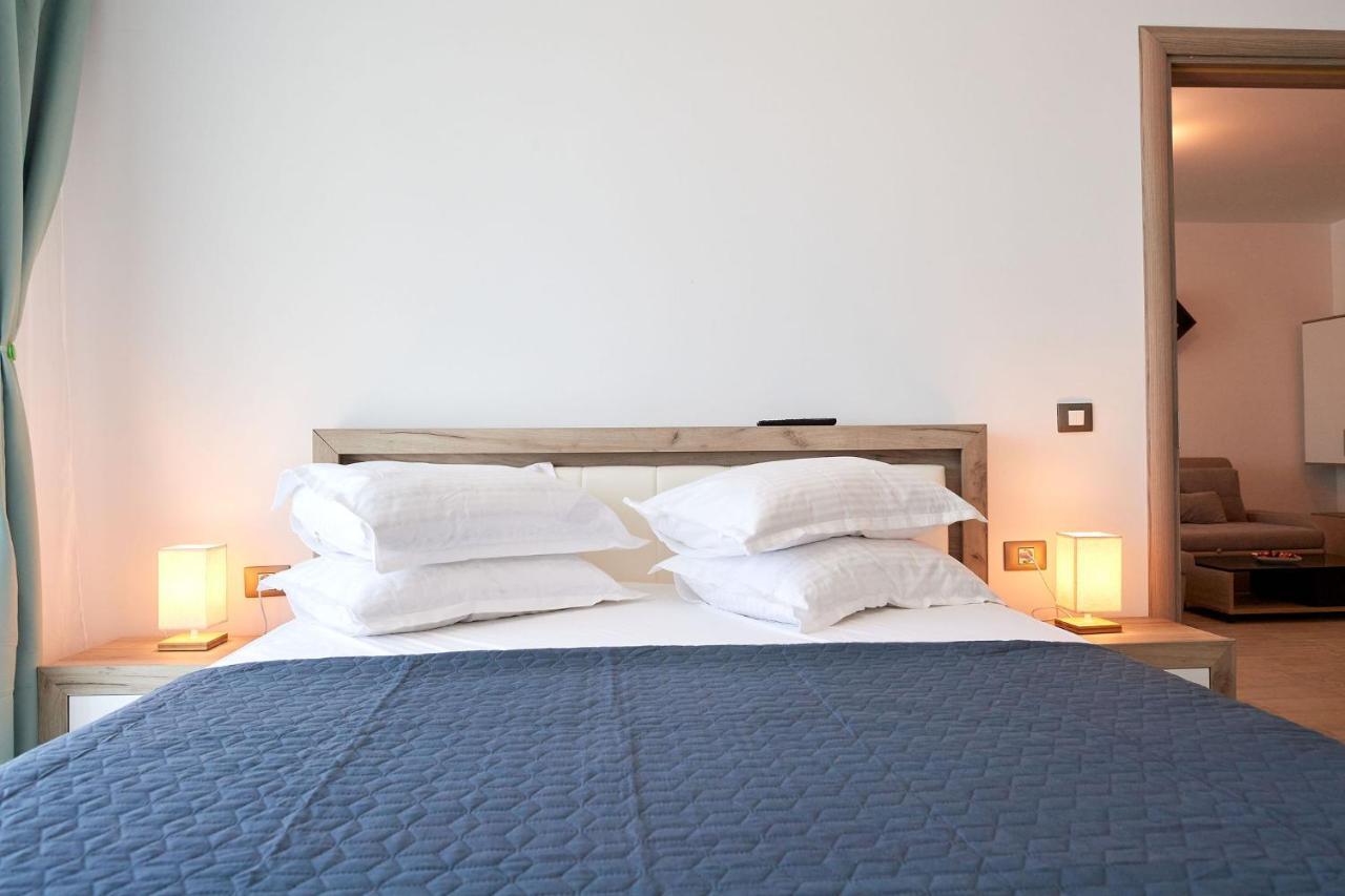 Rubic Apartment Spa N Pool Beach Resort Năvodari Extérieur photo