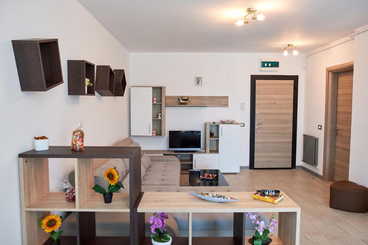 Rubic Apartment Spa N Pool Beach Resort Năvodari Extérieur photo